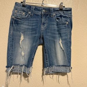 Miss Me Bermuda Shorts Size 27‎